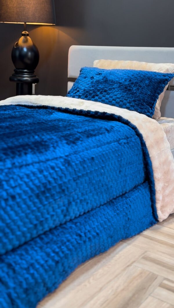 IMG_4574 Couvre-lit Polaire 1 Place – Étreinte Boréale