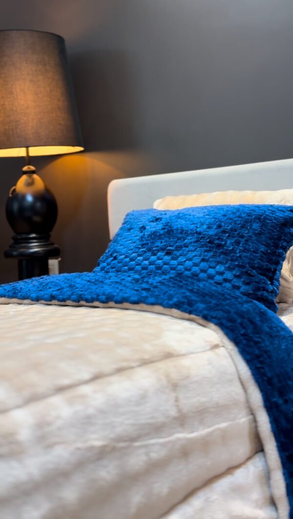 IMG_4576 Couvre-lit Polaire 1 Place – Étreinte Boréale