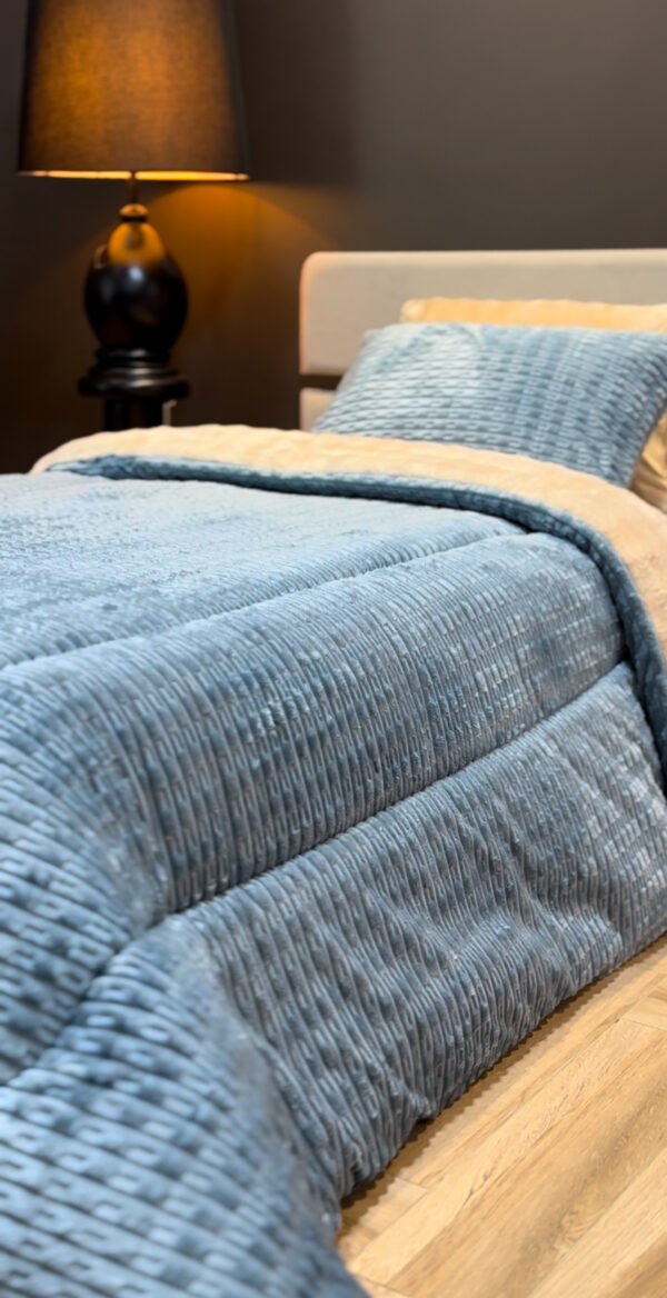 IMG_4584 Couvre-lit Polaire 1 Place – Gris Bleu Premium