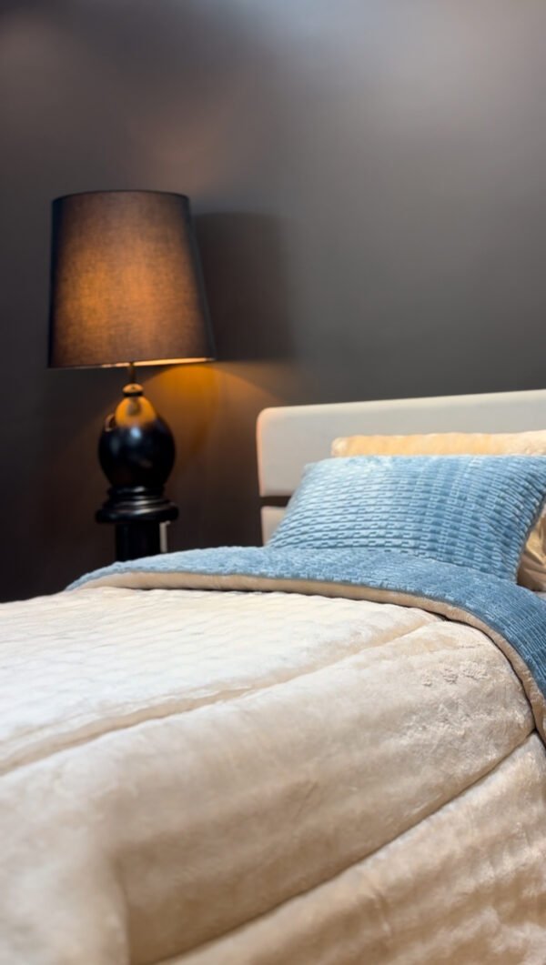 IMG_4591 Couvre-lit Polaire 1 Place – Gris Bleu Premium