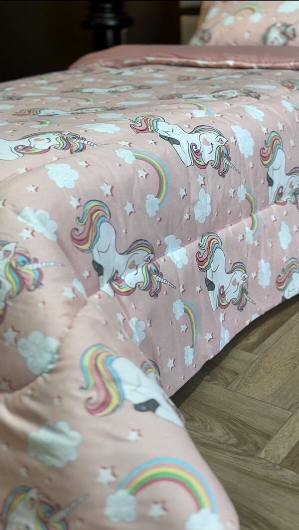 Couette 1 Place Licorne Arc-en-Ciel – Rêves Magiques