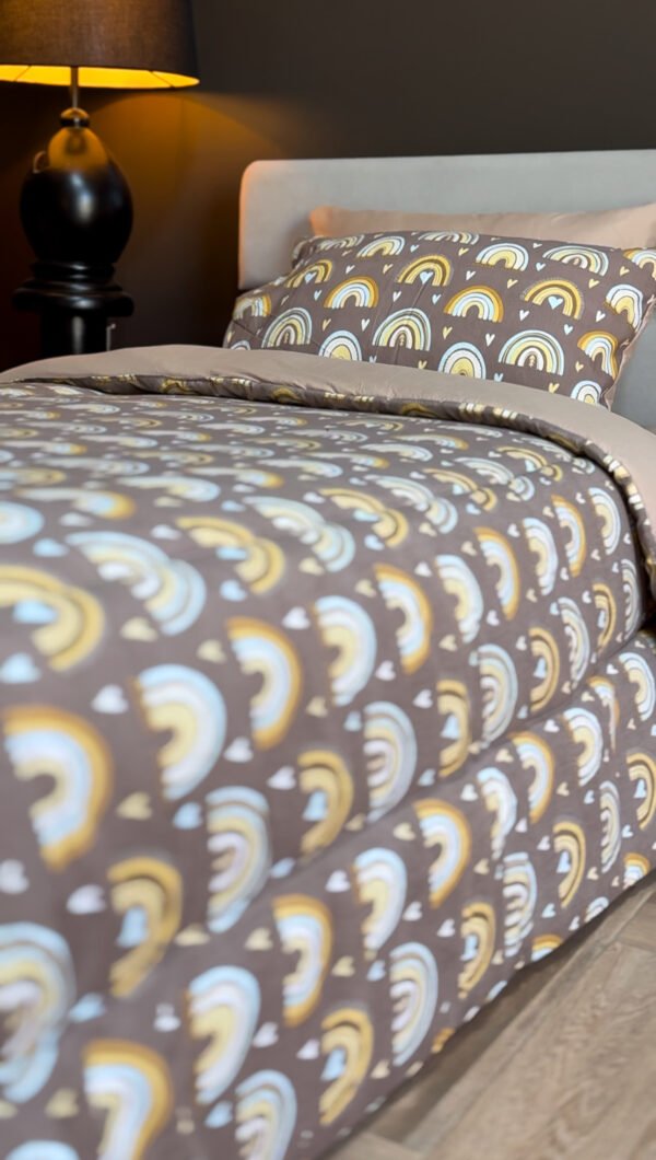 Couette 1 Place Arc Câlin – Éclats de Tendresse