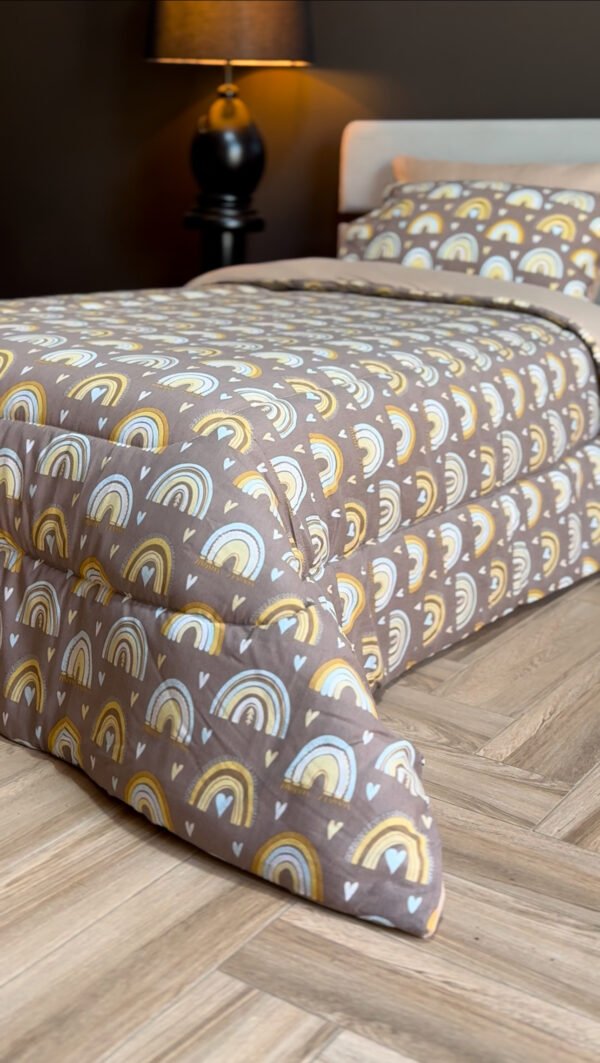 Couette 1 Place Arc Câlin – Éclats de Tendresse