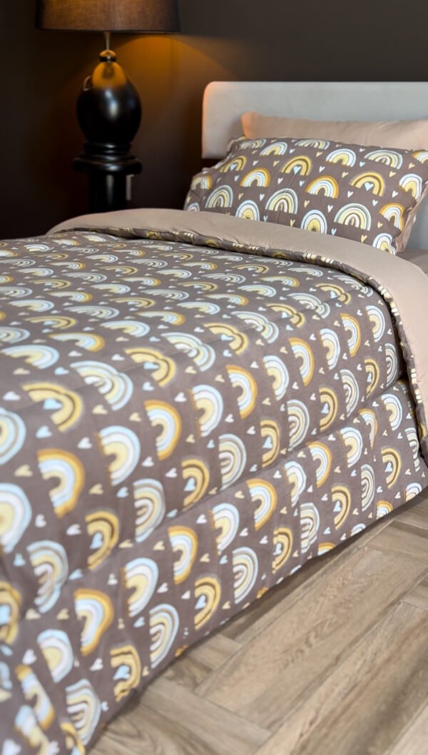 Couette 1 Place Arc Câlin – Éclats de Tendresse