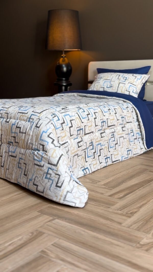 Couette 1 Place Éclats Urbains – Bleu Nuit & Beige