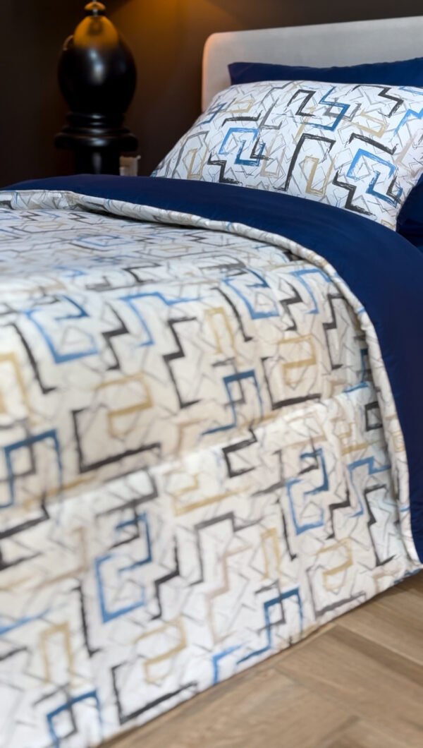 Couette 1 Place Éclats Urbains – Bleu Nuit & Beige