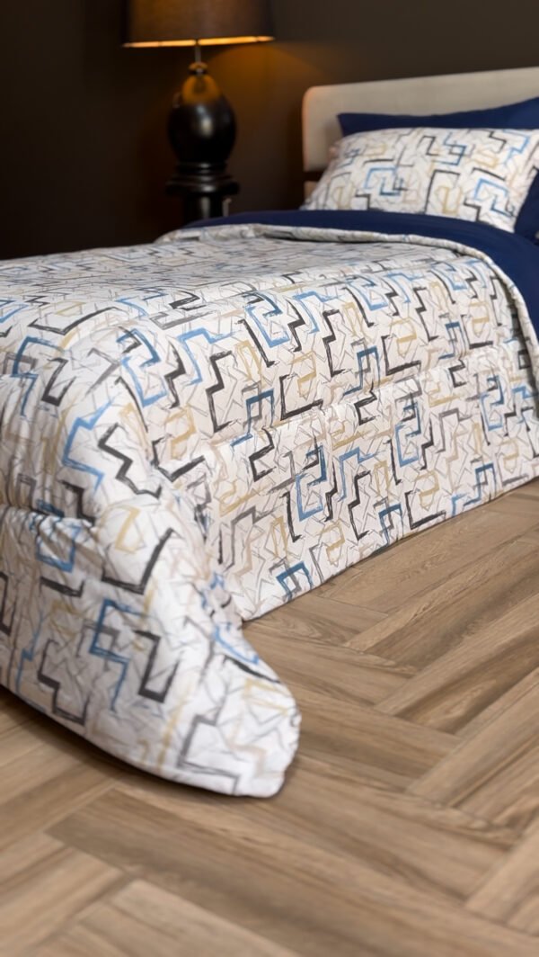 Couette 1 Place Éclats Urbains – Bleu Nuit & Beige