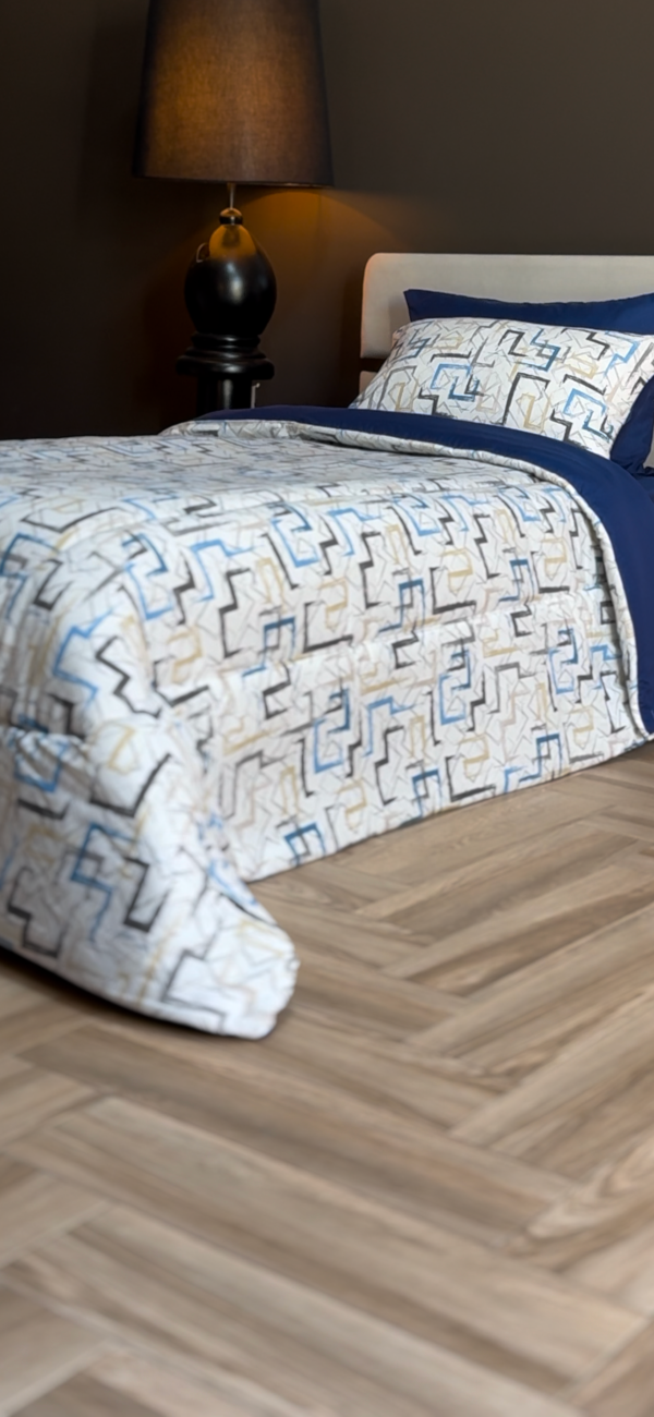 Couette 1 Place Éclats Urbains – Bleu Nuit & Beige