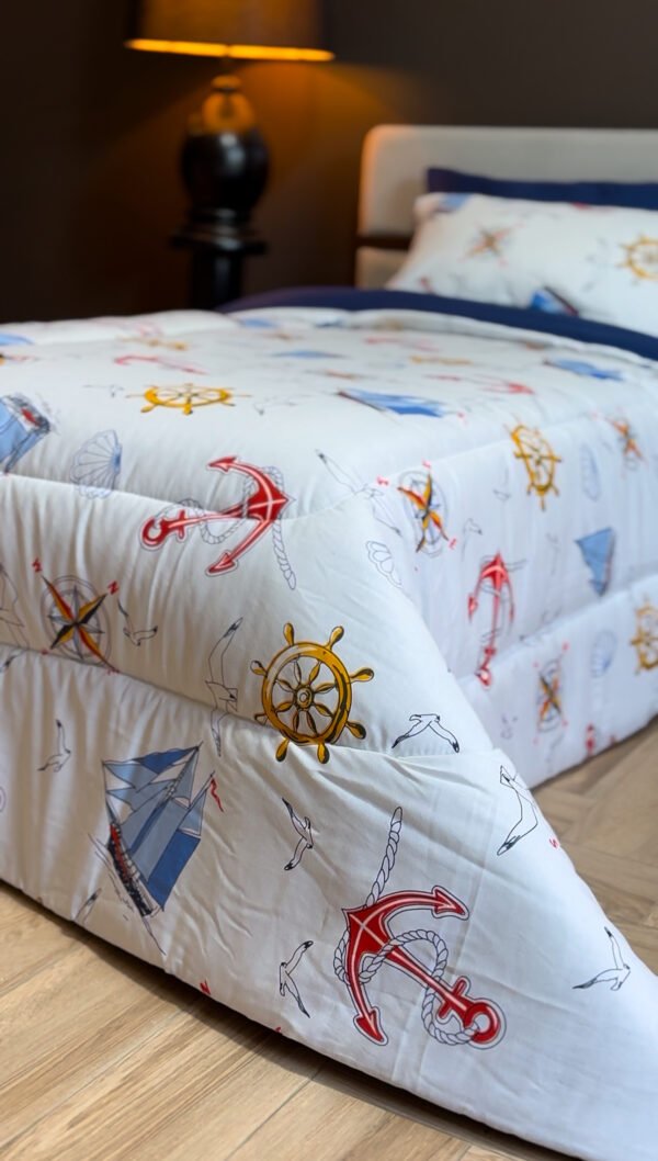 IMG_5316 Couette 1 Place Capitaine Bleu – Évasion Marine
