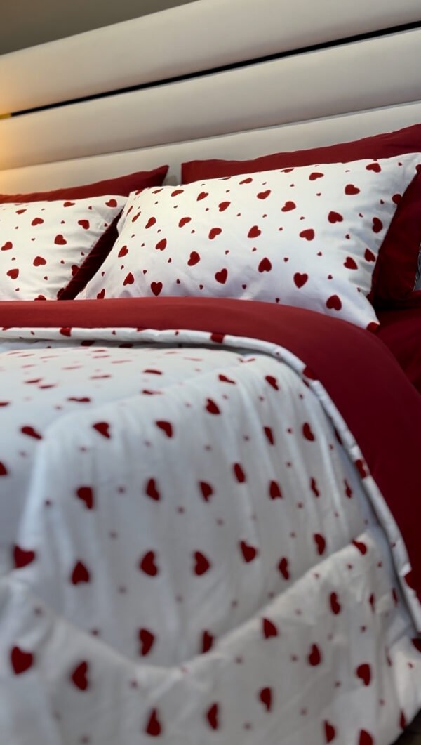 IMG_5324 Couette 2 Places Étreinte d’Amour - Motif Cœurs