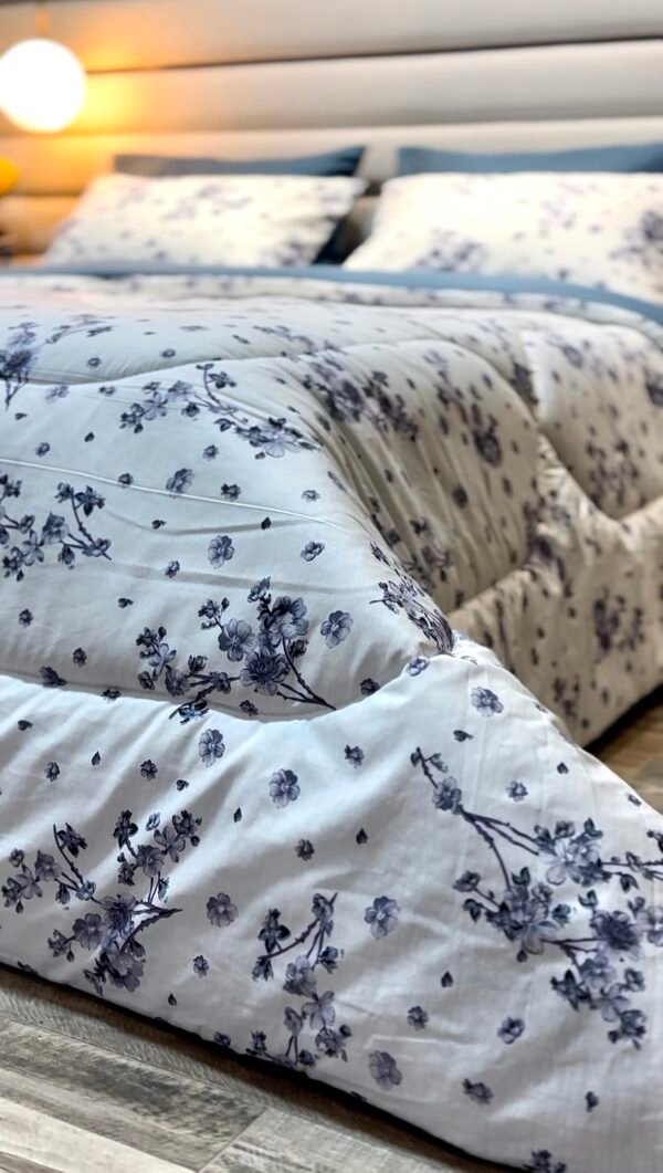 Couette 2 Places Bleu Éclosion – Élégance Florale