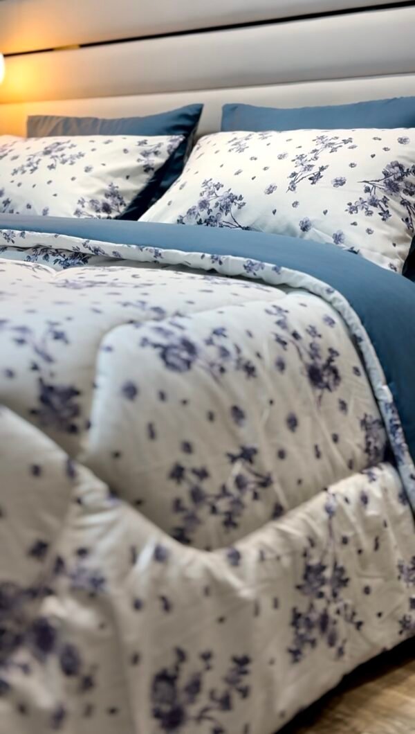 Couette 2 Places Bleu Éclosion – Élégance Florale