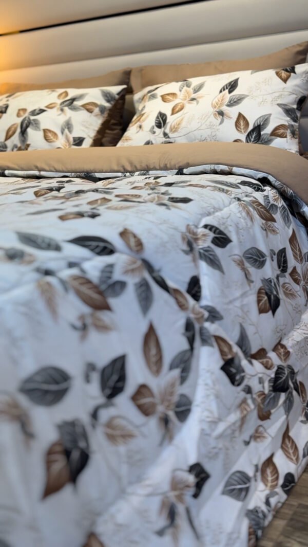 Couette 2 Places Feuillage Élégant – Harmonie Naturelle