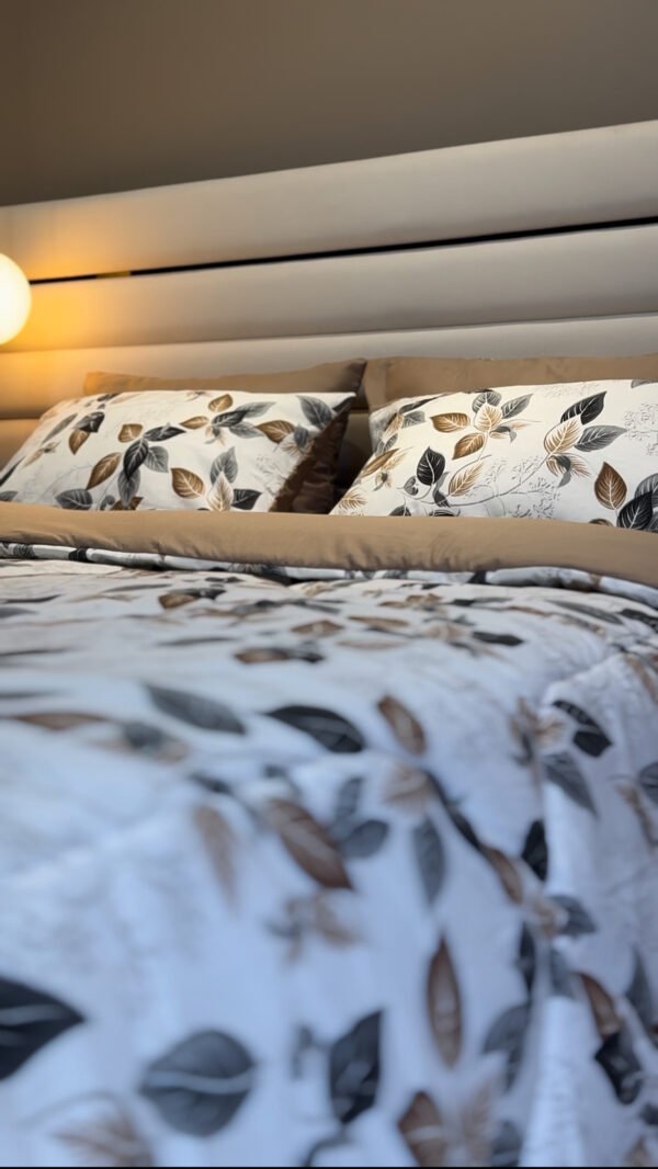 Couette 2 Places Feuillage Élégant – Harmonie Naturelle