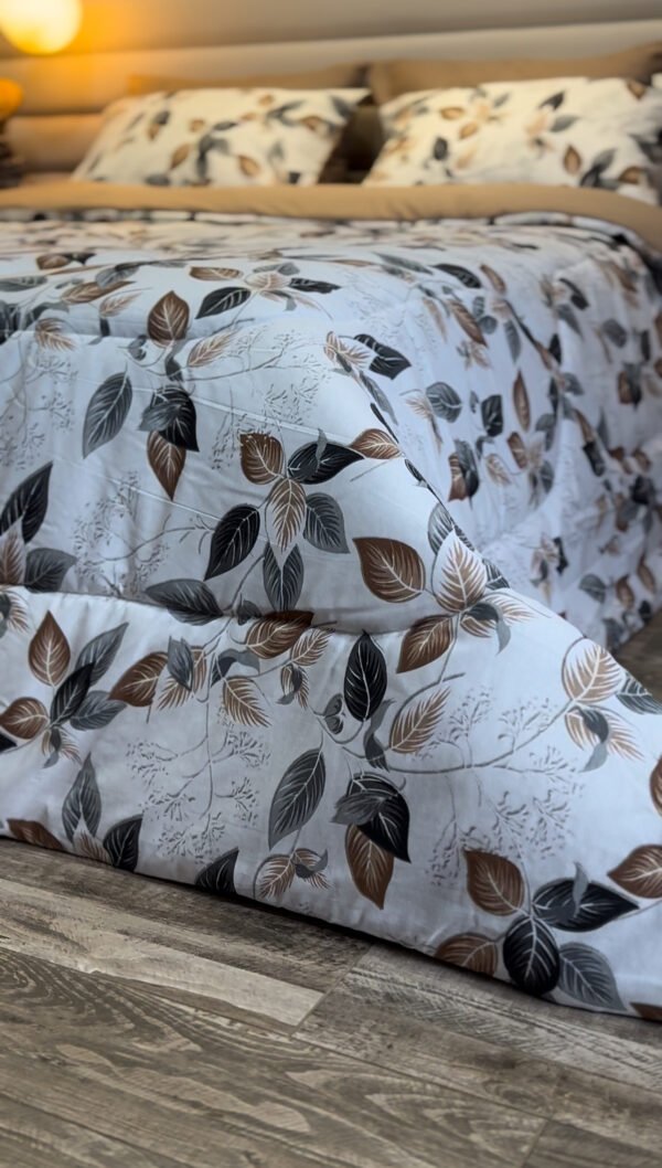 Couette 2 Places Feuillage Élégant – Harmonie Naturelle