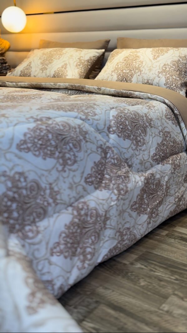 Couette 2 Places Arabesque Élégante – Beige Sépia