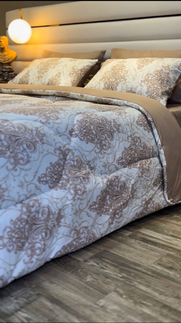 Couette 2 Places Arabesque Élégante – Beige Sépia