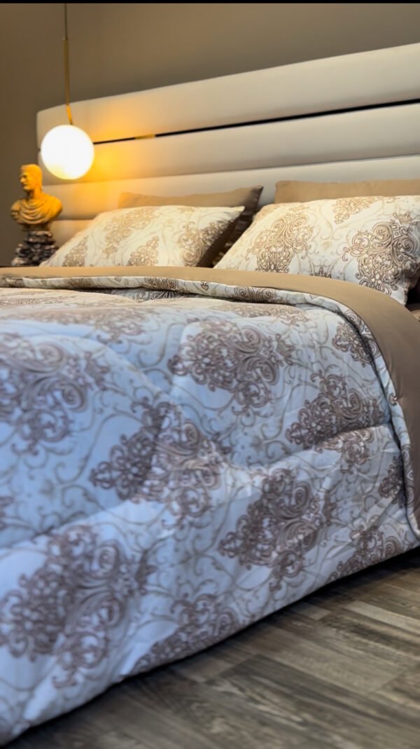 Couette 2 Places Arabesque Élégante – Beige Sépia