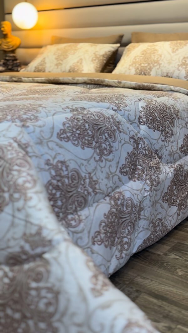 Couette 2 Places Arabesque Élégante – Beige Sépia