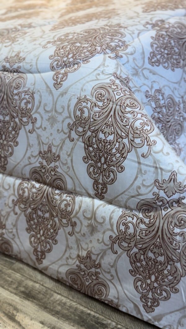 Couette 2 Places Arabesque Élégante – Beige Sépia