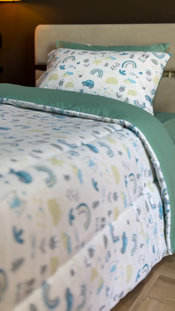 IMG_5764 Couette 1 Place Nuage Boréal – Motifs Arc-en-ciel