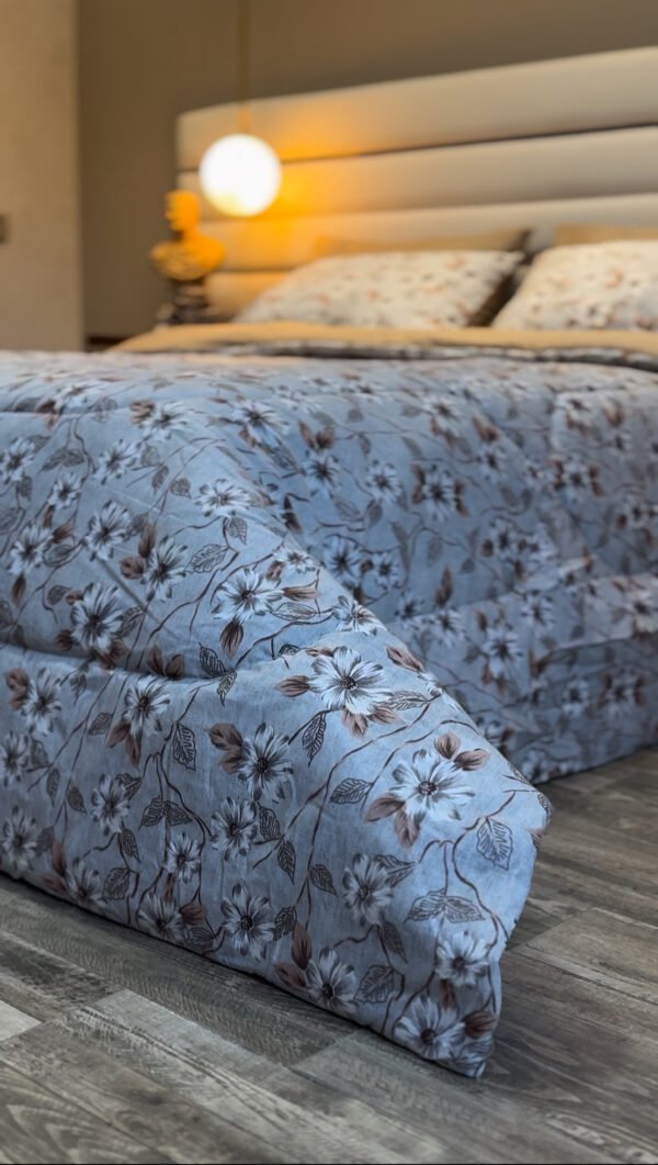 Couette 2 Places Élégance Florale – Beige et gris