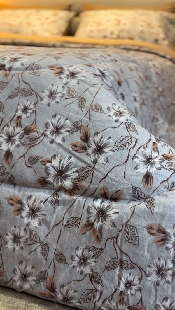 Couette 2 Places Élégance Florale – Beige et gris