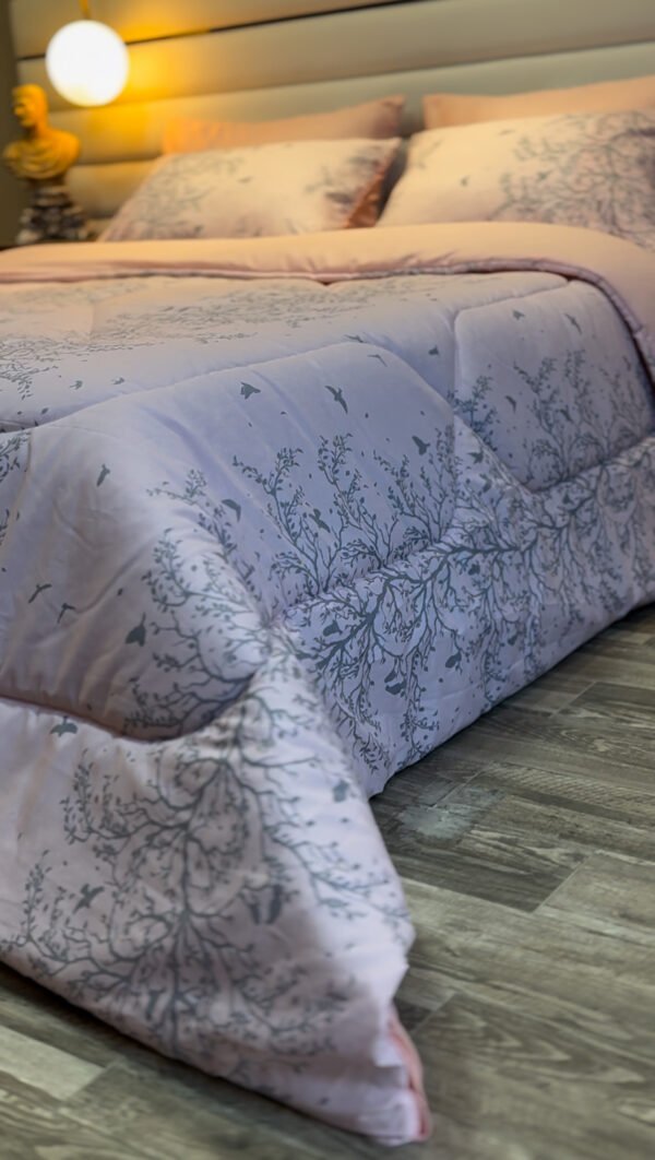 IMG_6084 Couette 2 Places Branches Enchantées – Douceur Lilas
