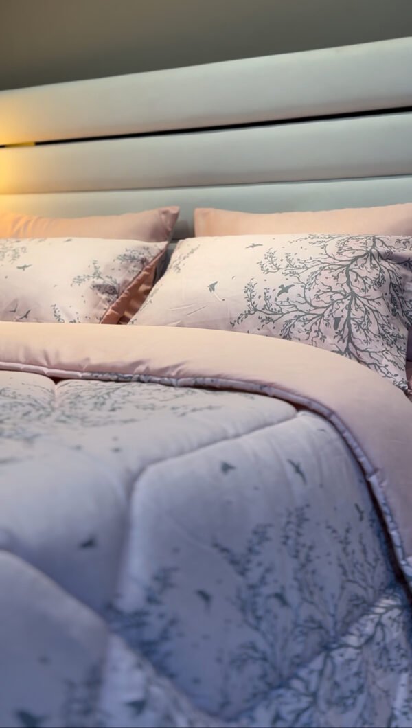 IMG_6089 Couette 2 Places Branches Enchantées – Douceur Lilas