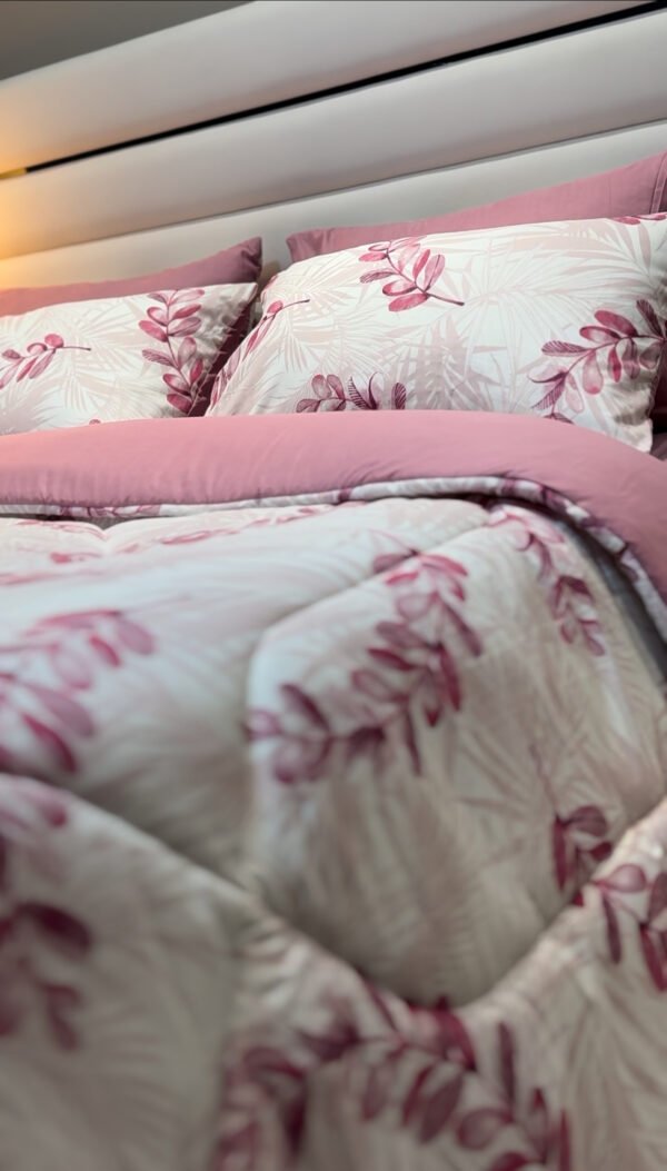 Couette 2 Places Feuillage Pourpre – Élégance Florale