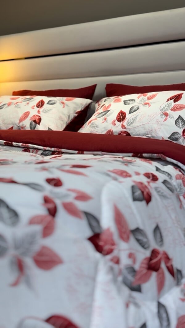 Couette 2 Places Feuillage Écarlate – Élégance Boréale