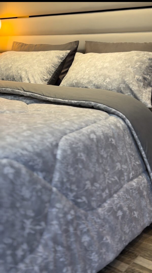 Couette 2 Places Motif Botanique – Brise de Lavande