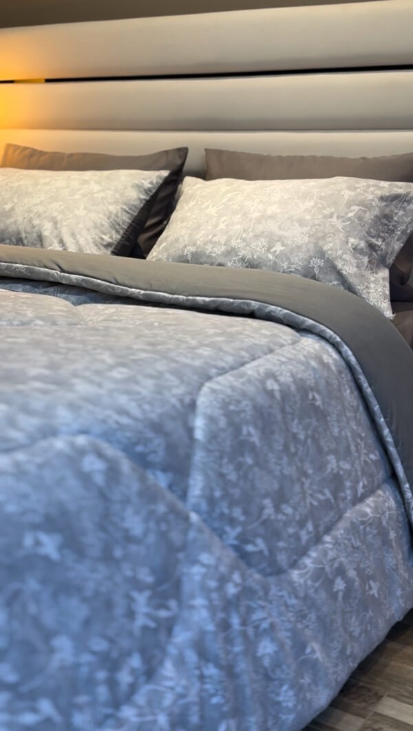 Couette 2 Places Motif Botanique – Brise de Lavande