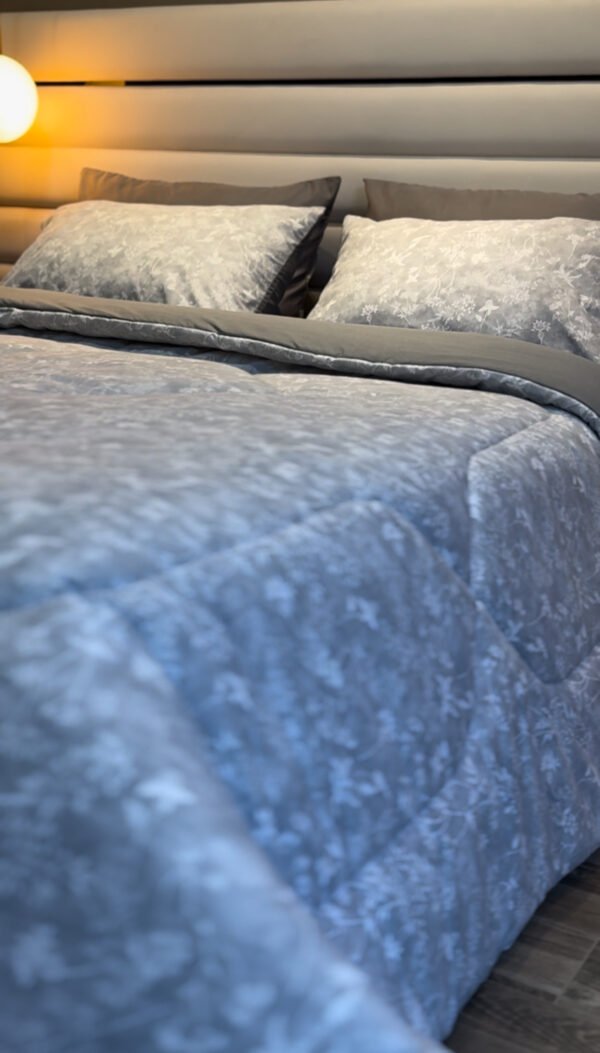 Couette 2 Places Motif Botanique – Brise de Lavande