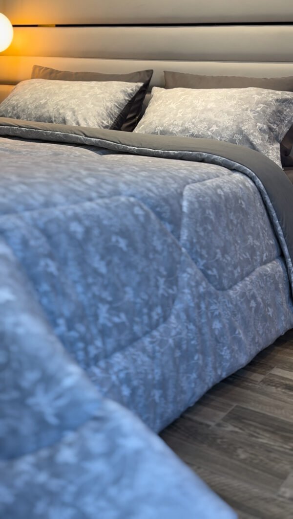 Couette 2 Places Motif Botanique – Brise de Lavande