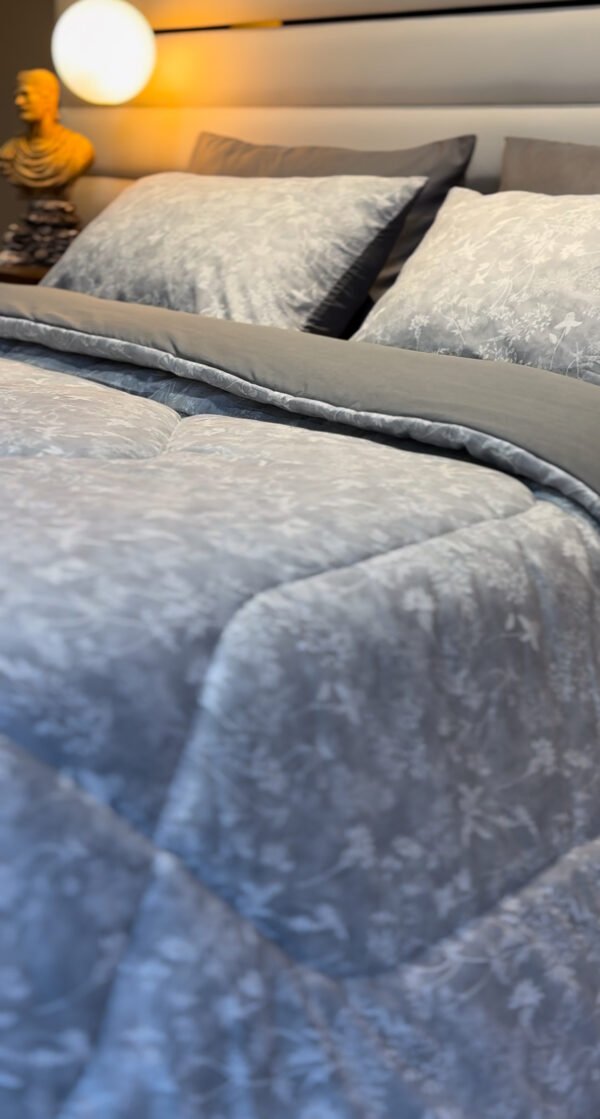 Couette 2 Places Motif Botanique – Brise de Lavande