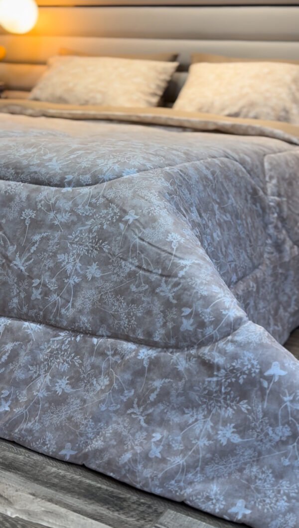 IMG_6191 Couette 2 Places Beige Floral – Douce Harmonie