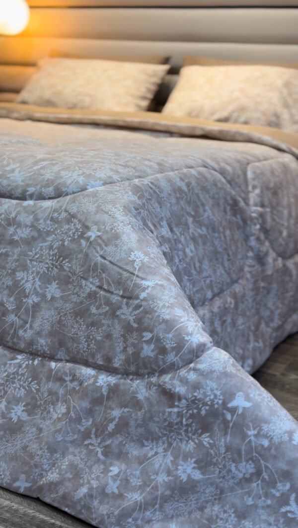 IMG_6192 Couette 2 Places Beige Floral – Douce Harmonie