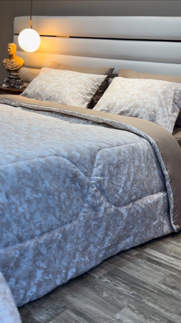 IMG_6194 Couette 2 Places Beige Floral – Douce Harmonie