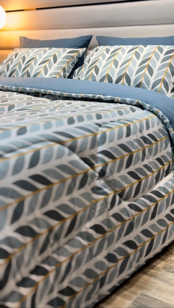 Couette 2 Places Feuillage Bleu – Élégance Nocturne