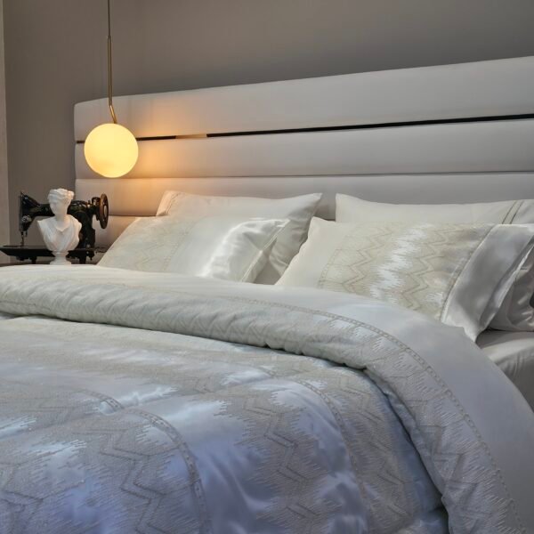 Couvre-lit Tulle Haut Gamme – Brillance Opaline