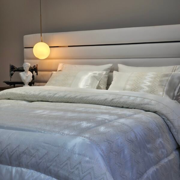 Couvre-lit Tulle Haut Gamme – Brillance Opaline