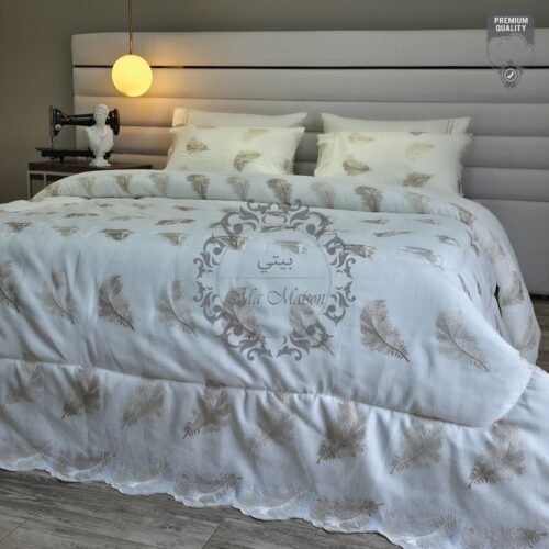 Capture d’écran 2026-02-14 114143 Couvre-lit Kamraya Haut Gamme – Plumes d’Élégance Beige