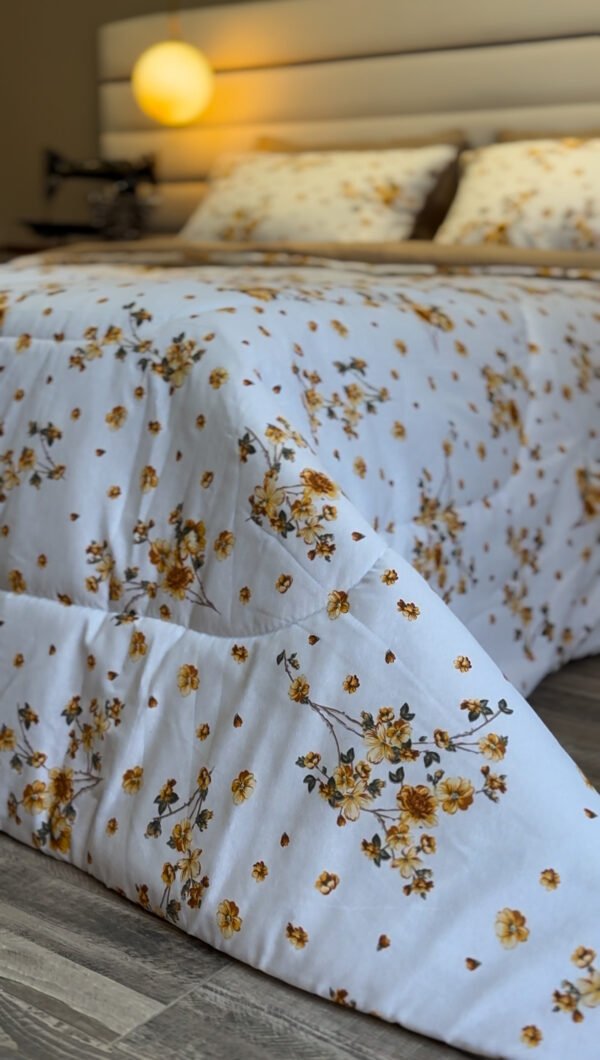 Couette 2 Places Élégance Florale – Jaune Soleil