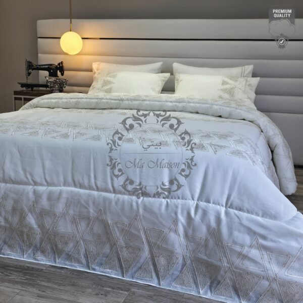 14 Couvre-lit Kamraya Haut Gamme – Géométrie Élégante Brodée