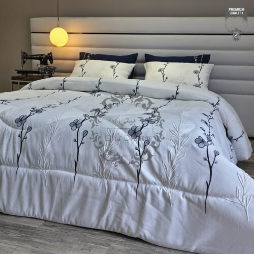 Couvre-lit Piqué Haut de Gamme – Élégance Florale Bleu Nuit