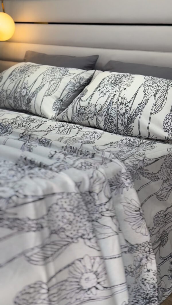 Parure de Lit 6 Pièces – Élégance Florale Gris Perle