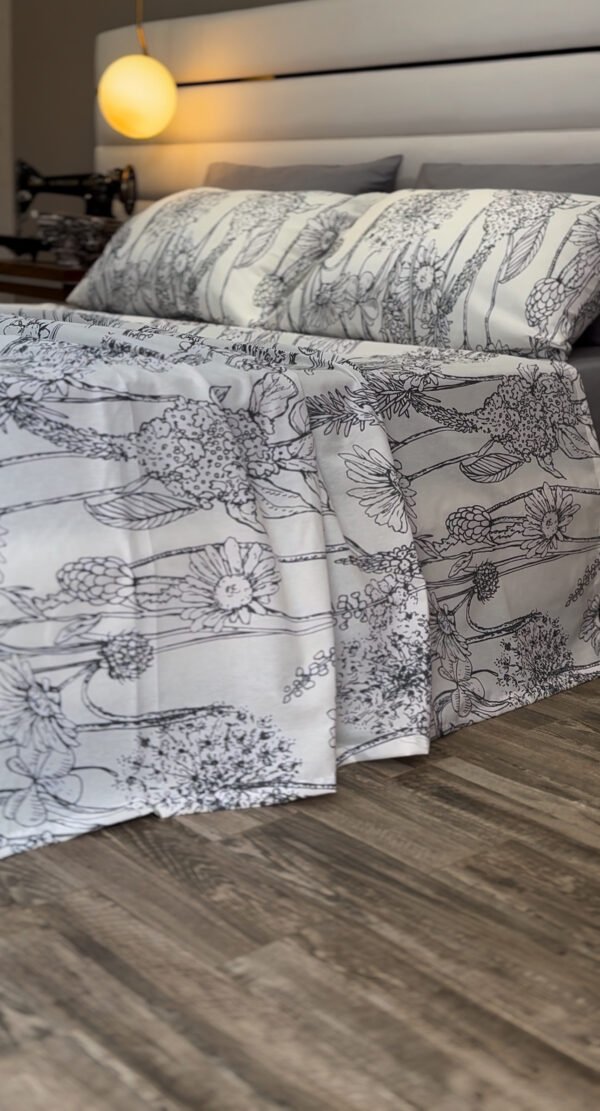 Parure de Lit 6 Pièces – Élégance Florale Gris Perle