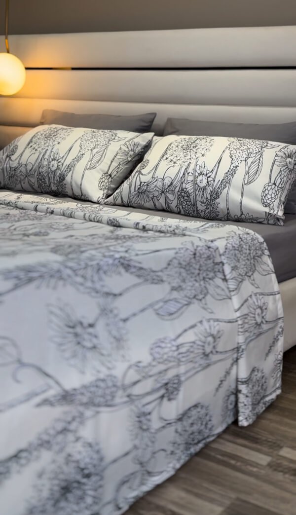 Parure de Lit 6 Pièces – Élégance Florale Gris Perle