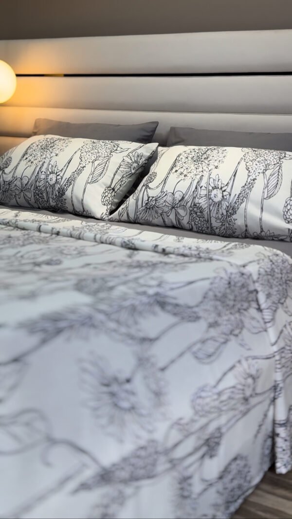 Parure de Lit 6 Pièces – Élégance Florale Gris Perle